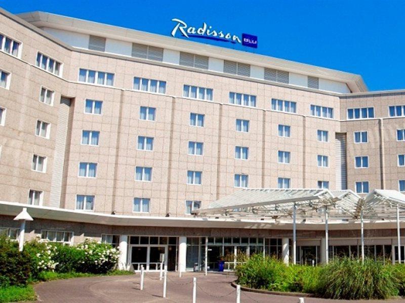 Radisson Blu Hotel Dortmund Bagian luar foto